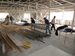 Many hands make light work! The Rose family back in Chile, with 8 other volunteers. May 2014